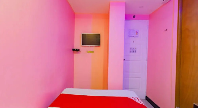 Номер Economy RedDoorz at Ranchotel Bayanan Alabang