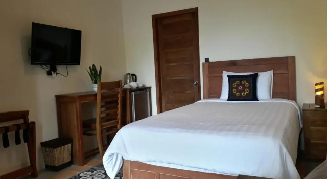 Номер Deluxe Pink Tulip Hoi An