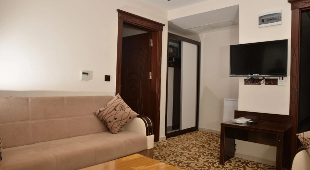 Zeyn Hotel