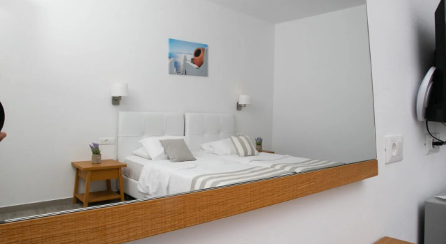 Двухместный номер Deluxe с частичным видом на море The George Hotel Mykonos