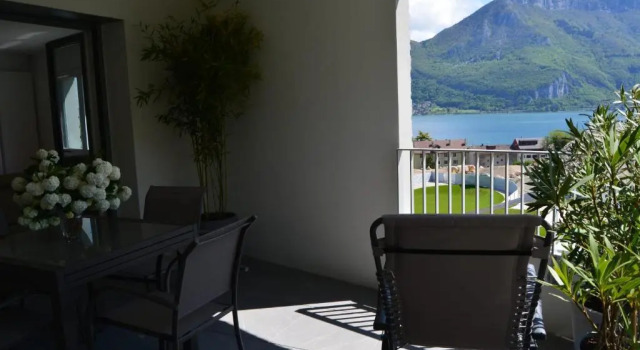 Апартаменты Le Tableau du Lac 507 - 2 bedrooms apartment with lake view terrace