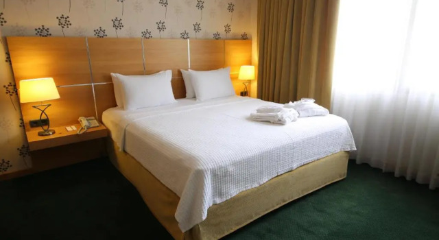 Полулюкс Anemon Grand Manisa Otel