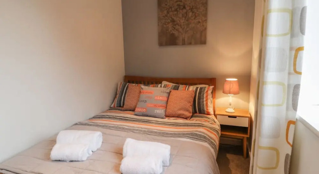 Victoria House, Rhosneigr, Book Hotel Llanfaelog 
