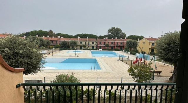 Tastefully Furnished Flat With Pool and Playground