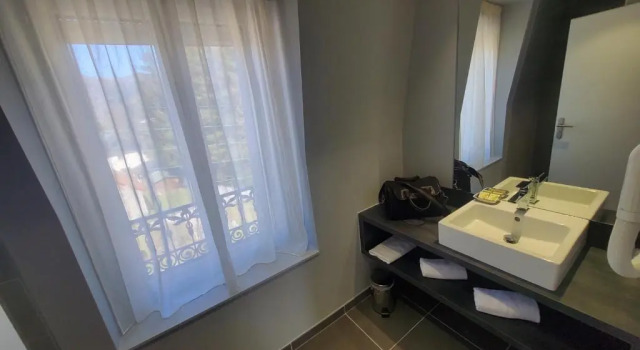 Номер Privilege Le Castelet Sancy - Jardin & Spa