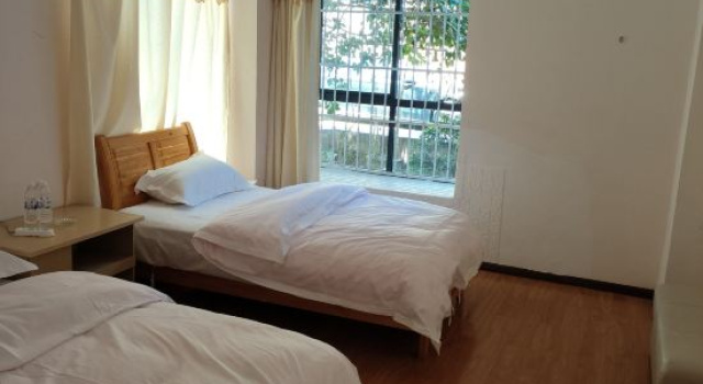 Jinyu Homestay (Lijiang Old Town Branch), Забронировать Отель Лицзян Юньнань, рядом с Улица Сквер-стрит Древнего города Даянь