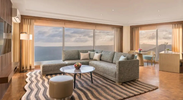 1 makuuhuone Sviitti Taal Vista Hotel
