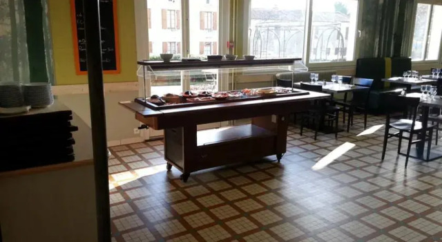 Hôtel Le Lac, Rezerwuj Hotel Hotele w Kraj Loary z wyżywieniem, Półpełne / Pełne wyżywienie