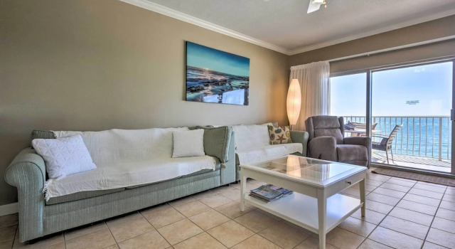 Gulf Views & Pool Access: Coral Reef Resort Condo, Book Ferieresort Hoteller i Lower Grand Lagoon med parkering, Parkering