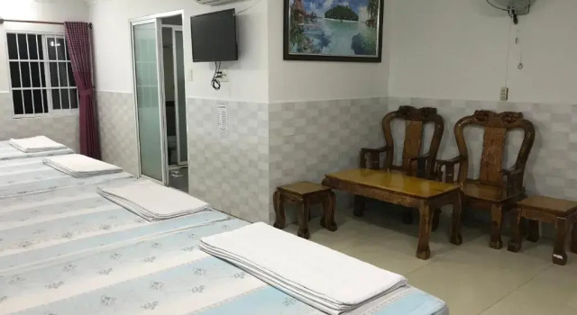 Кровать в общем номере GOLD HOTEL