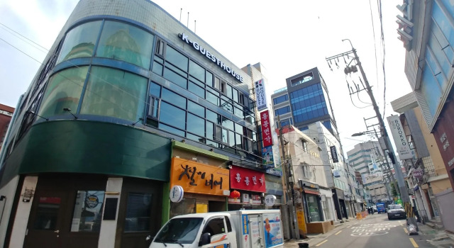 K-GUESTHOUSE Gwanganri, Book Hotel Suyeong-Gu Busan, nær Geungnakseonwon Temple