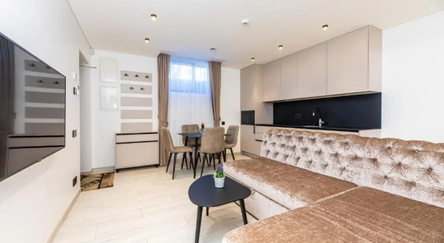 Апартаменты Цокольный этаж M50 Apartments