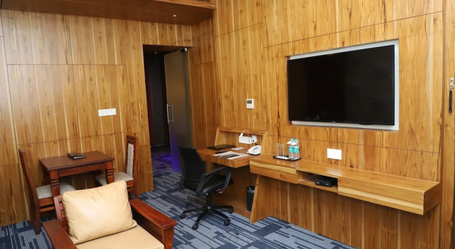 Люкс Luxury Regenta Inn Morbi