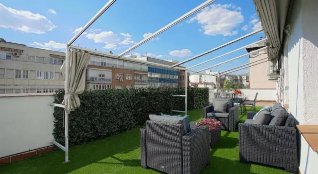Апартаменты Beautifuly Decorated 2 Bd Apart With Private Terrace, Reina Sofia