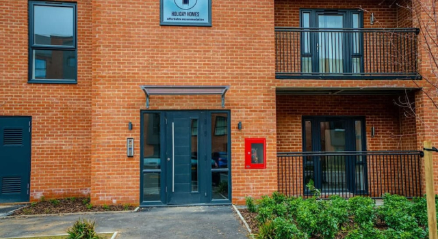 2 Bed Stylish Stay - By Holiday Homes, Varaa Huoneisto Asunnot kohteessa Merseyside, Huoneisto