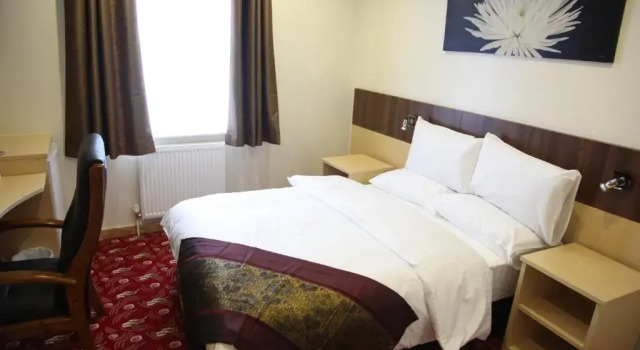 Одноместный номер Standard Cambridge Hotel