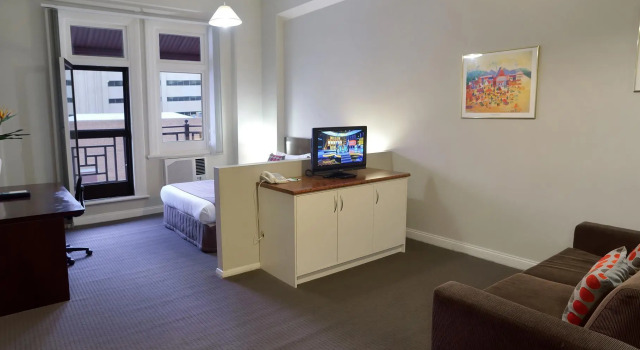 Студия Adelaide Mansions Apartments