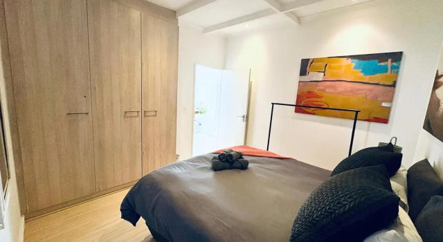 Big Bay Stunning Upmarket Apartment, Забронировать Апартаменты/квартира Отели Big Bay с парковкой, Парковка