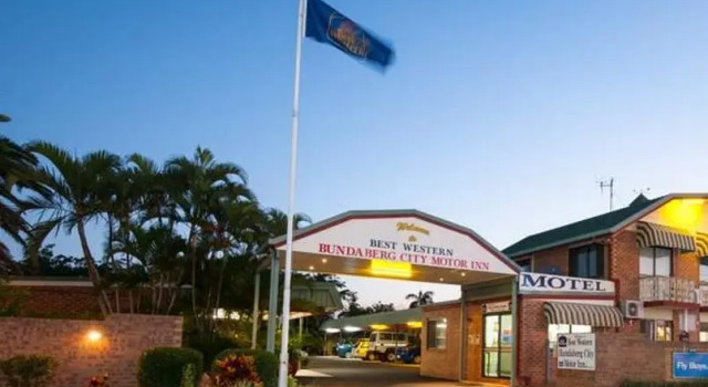 Кровать в общем номере Best Western Bundaberg City Motor Inn