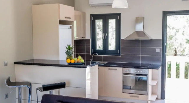 Апартаменты Golden Sun Suites
