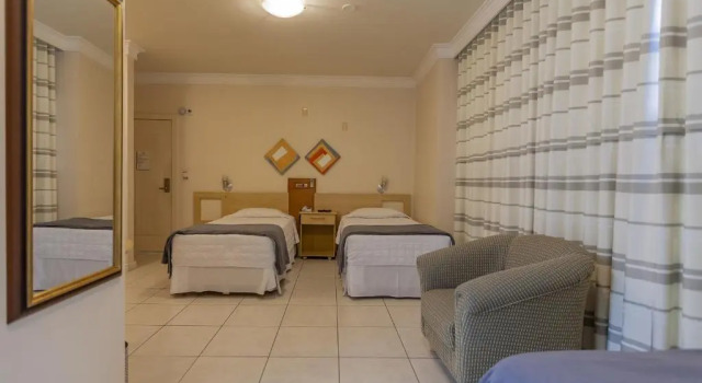 Трёхместный номер Deluxe Tri Hotel Executive Criciúma