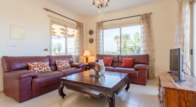 Villa Seashore One Large Private Pool Walk to Beach Sea Views A C Wifi - 3150, Reservar Vila Argaka Pafos
