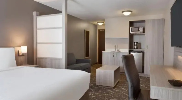 Двухместный номер Business Microtel Inn & Suites by Wyndham Kanata Ottawa West