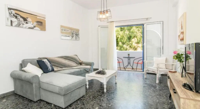 Апартаменты Bon's House/ Entire Apartment In Tinos Port