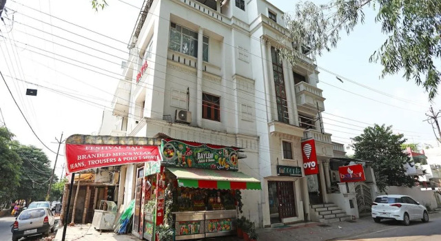OYO 2801 Magnate Hotel