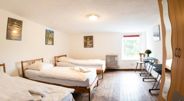 Четырёхместный номер Standard Bauer Schmidt Weilerbach Bauer`s Budget-Hotel
