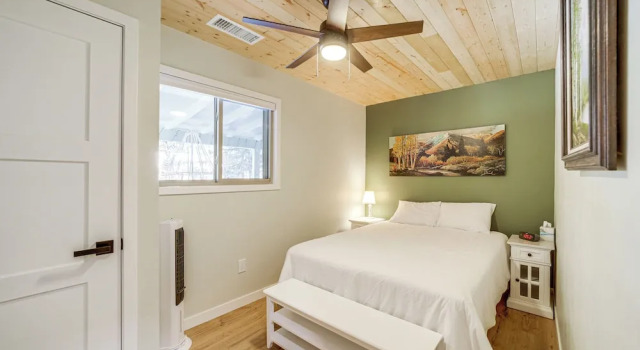 Deck & Fire Pit: Modern Munds Park Retreat!, Book Hotel Munds Park Arizona
