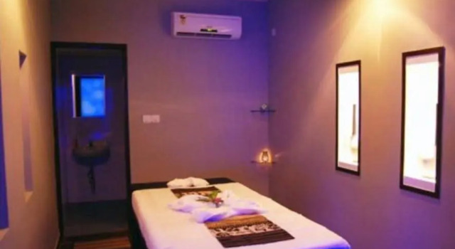 Hotel Sabari Classic, Забронировать Отель Отели штата Тамилнада с бассейном, Бассейн