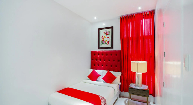 Люкс OYO 504 Casa Mia Hotel Suites Residence