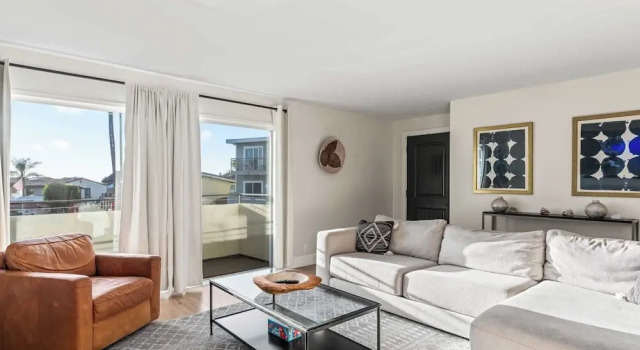 Steps to the Beach, Modern 3bdr w/ Patio 257 Trailhead Trestles 1 by Avantstay
