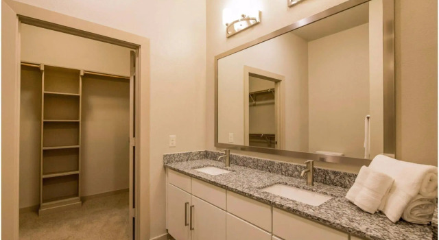 University Park by YouRent, Book Hotel Austin Greater Austin, near Hancock Shopping Center