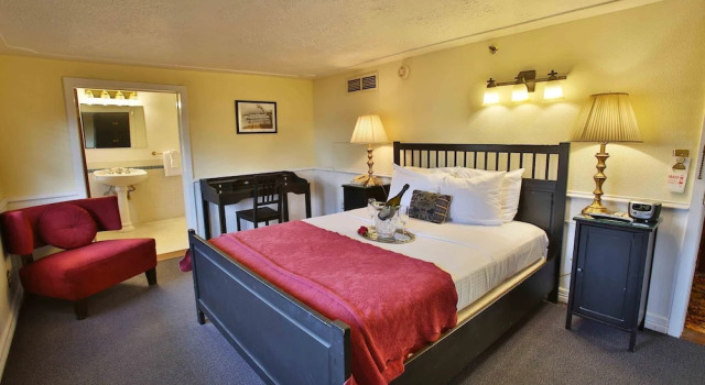Номер Standard Delta King Hotel
