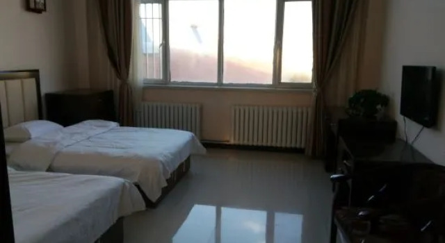 Zhenglan Qijiatai Business Hotel, Buchen Sie Hotel Zhenglan Banner China