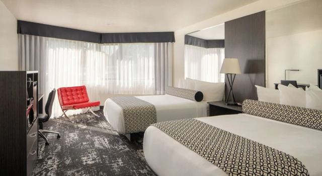 Четырёхместный номер Deluxe с видом на парк Centennial Hotel Spokane