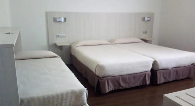 Трёхместный номер Standard Hotel Seminario Bilbao