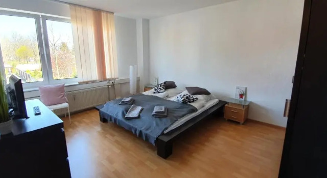 FC-Apartmenthaus Falkensee mit großem Garten und PKW Stellflächen, Prenota Appartamento Appartamenti a Falkensee, Appartamento