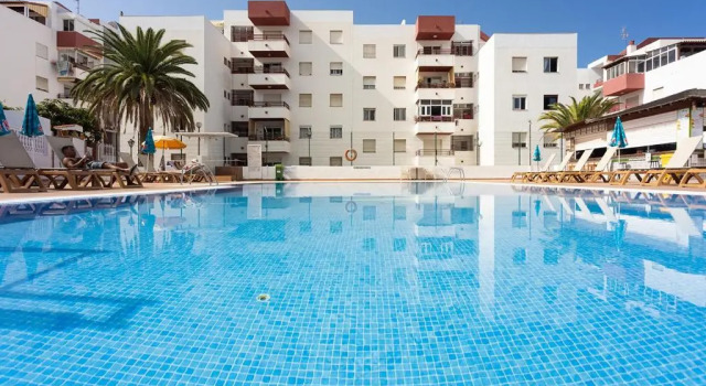 194 TINERFE Sunshine Holiday Home by Sunkeyrents, Book Apartment Hotels in Tenerife with Parking, Parking