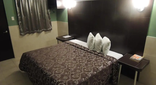 Номер Deluxe Hotel Metropolitano Tampico
