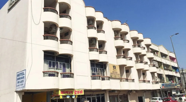 OYO 23694 Hotel Shikhar Palace, Book Hotel Bhopal 