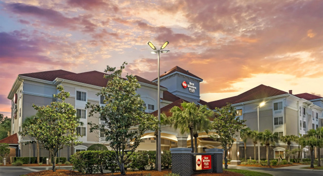 Best Western Plus Orlando Lake Buena Vista South Inn & Suites