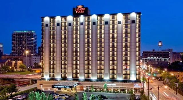 Полулюкс Crowne Plaza - Chicago West Loop by IHG
