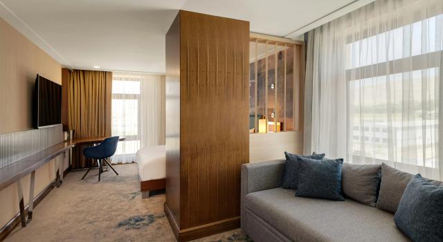 DoubleTree by Hilton Hotel Van