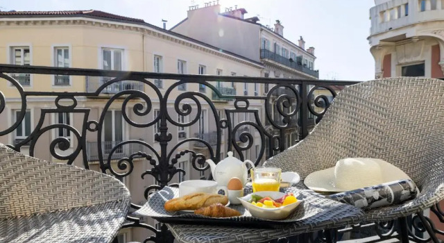Полулюкс с балконом Hotel 66 Nice