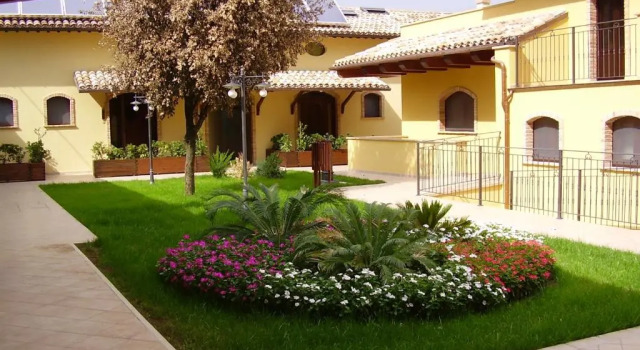 Agriturismo Il Casale, Boek Hotel Hotels in Morrovalle met zwembad, Zwembad
