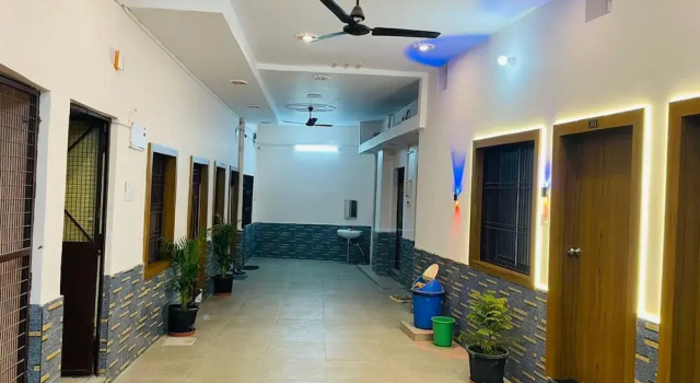 Goroomgo Raghunandan Guest House Ayodhya