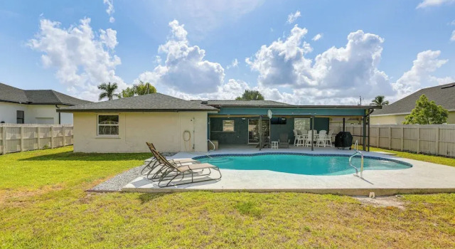 Коттедж Private Pool & Spacious Yard: Cape Coral Getaway